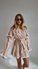 F55C6DE6 0965 4A3B 8B46 352B19B618B3