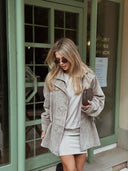 64DFF13B C274 4593 9F00 B212F716F5AC