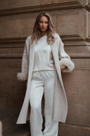 695E0AFD 70D4 49A1 B44B 4997742CF442